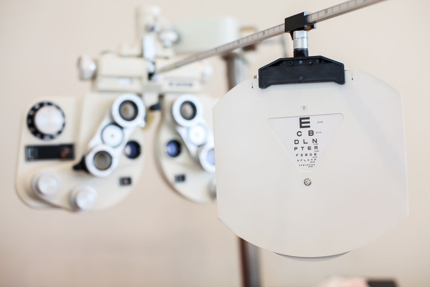 Comprehensive eye exam at Pearle Vision Whitby with digital slit-lamp technology
